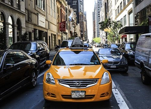 carros no transito